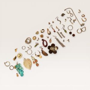 Vintage Costume Jewelry Earring Singles Lot 59 Pc Mixed Craft Repair